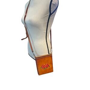 Small Hawaiian Tan Leather Crossbody Purse.